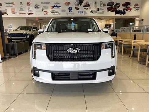 New 2025 Ford Maverick Lobo image 31