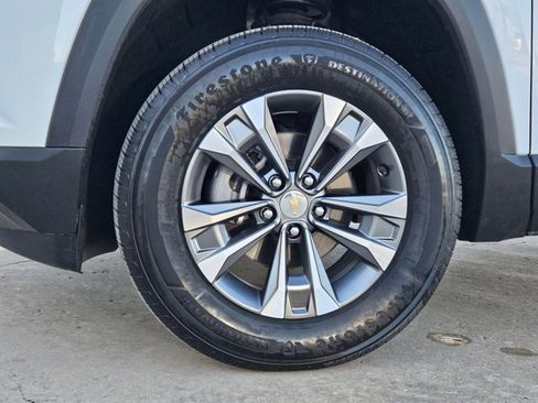 Used 2025 Chevrolet Equinox LT image 23