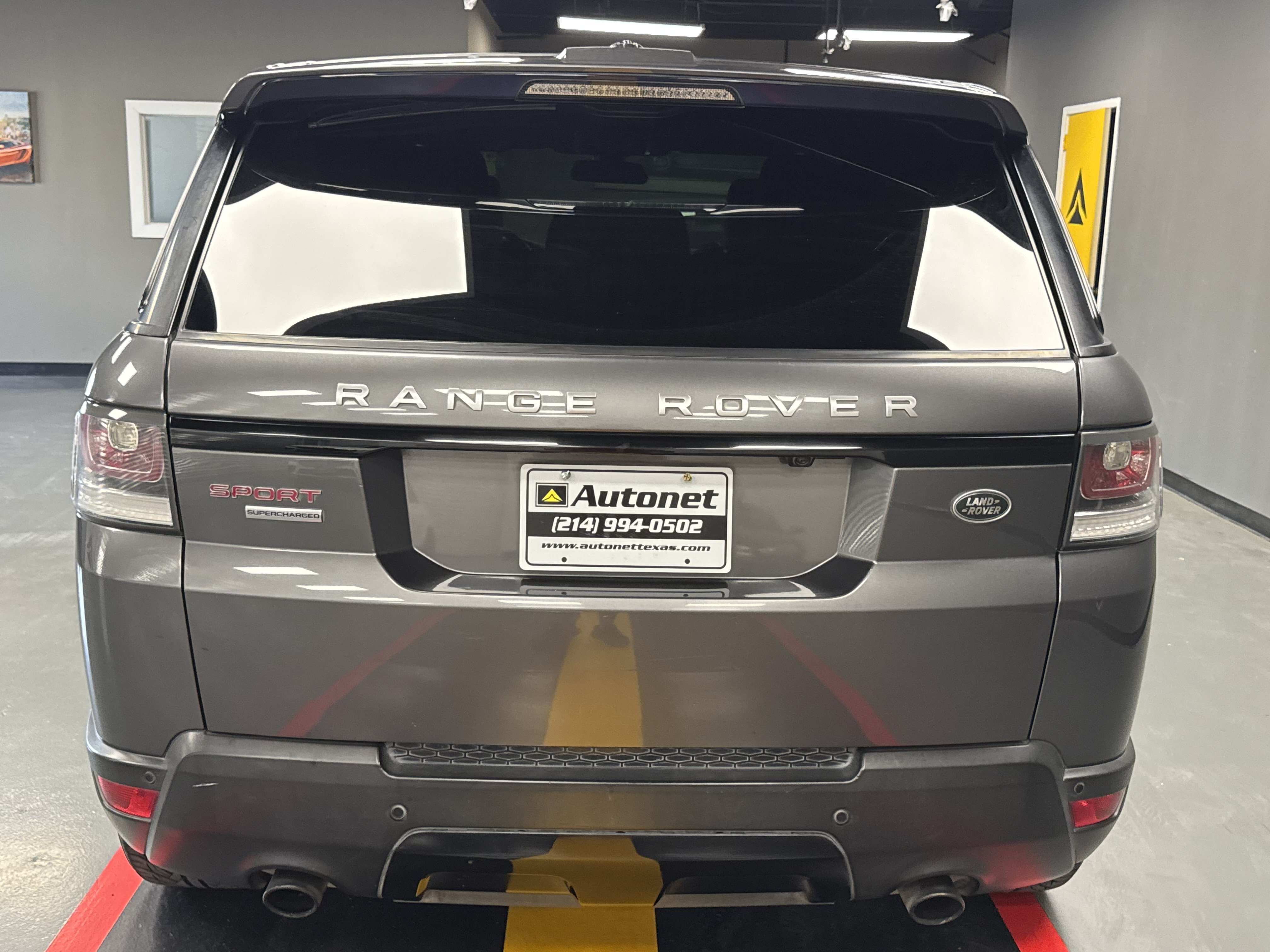 Used 2015 Land Rover Range Rover Sport Supercharged AWD/4WD image 4