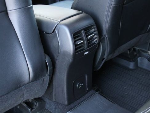 Used 2022 Ford Escape SEL image 22