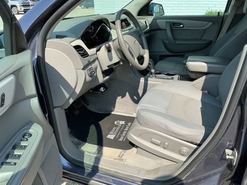 Used 2014 Chevrolet Traverse LS image 11