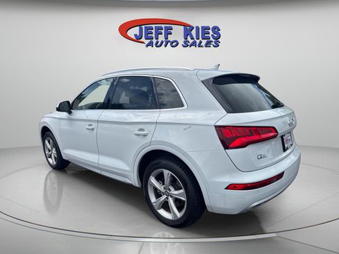 Used 2020 Audi Q5 2.0T Premium Plus w/ Premium Plus Package AWD/4WD image 7
