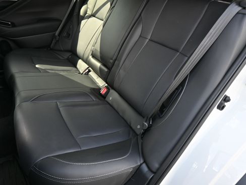 Certified 2025 Subaru Outback Limited XT image 28