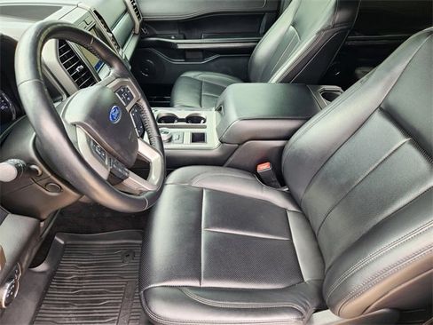 Used 2021 Ford Expedition XLT image 13