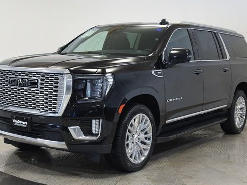 Used 2023 GMC Yukon XL Denali w/ Max Trailering Package AWD/4WD image 7