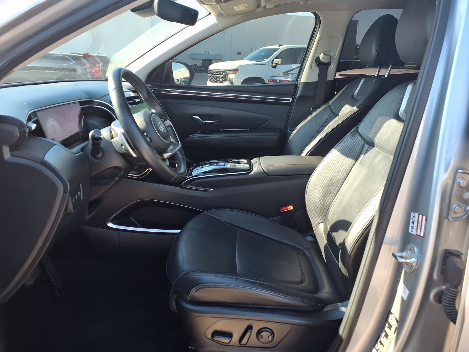 Used 2023 Hyundai Tucson Limited FWD image 17