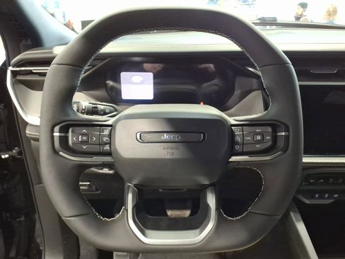 New 2026 Jeep Cherokee Laredo image 17