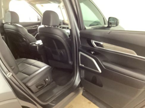 Used 2022 Kia Telluride EX w/ EX Premium Package AWD/4WD image 19
