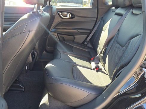 New 2026 Jeep Compass Latitude w/ Sun and Sound Group image 19