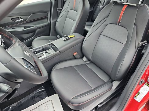 New 2026 Nissan Sentra SR w/ SR Premium Package FWD image 19