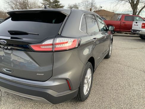 Used 2024 Ford Edge SEL image 16