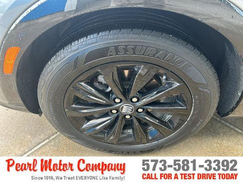 Certified 2024 Buick Envista Sport Touring w/ Convenience I Package FWD image 8