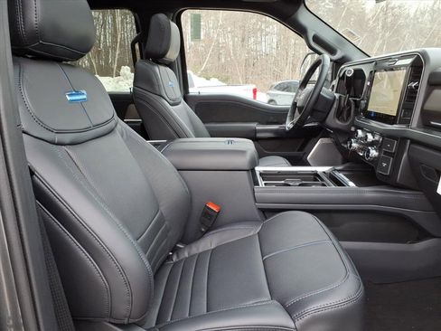 New 2026 Ford F350 Platinum w/ FX4 Off-Road Package image 14