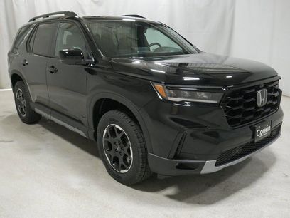 New 2025 Honda Pilot TrailSport