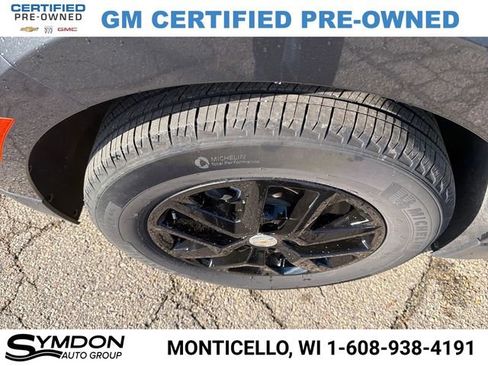 Used 2023 Chevrolet Equinox LT image 23