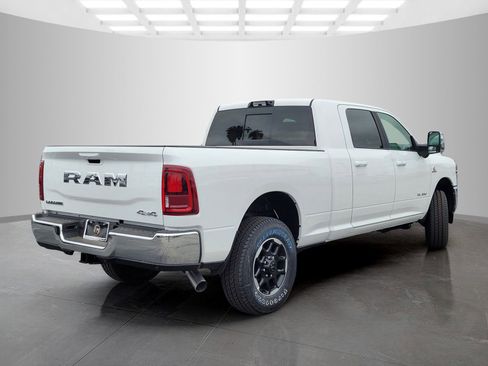 New 2026 RAM 2500 Laramie AWD/4WD image 4