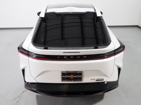 Used 2023 Lexus RZ 450e Luxury w/ Accessory Package (Z1) image 7