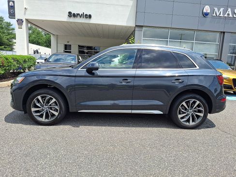 Used 2021 Audi Q5 2.0T Premium Plus w/ Premium Plus Package AWD/4WD image 6