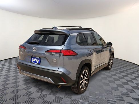 Used 2023 Toyota Corolla Cross XLE w/ Convenience Package image 4