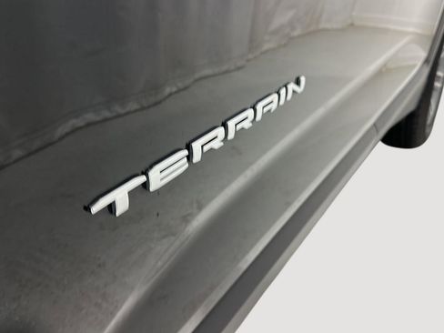 Used 2025 GMC Terrain Elevation image 11