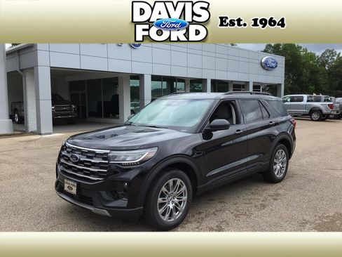 New 2026 Ford Explorer Active w/ Active Comfort Package AWD/4WD image 1