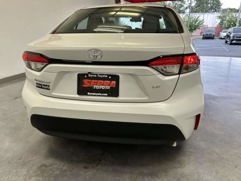 Used 2026 Toyota Corolla LE FWD image 4