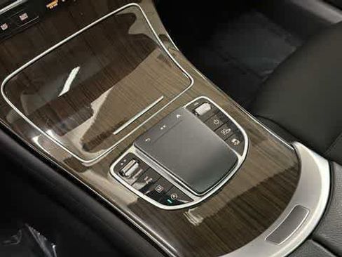 Certified 2022 Mercedes-Benz GLC 300 4MATIC image 22