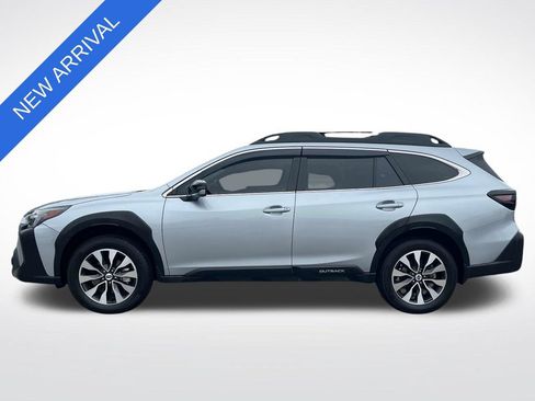 Used 2023 Subaru Outback Limited w/ Popular Package #2 AWD/4WD image 6