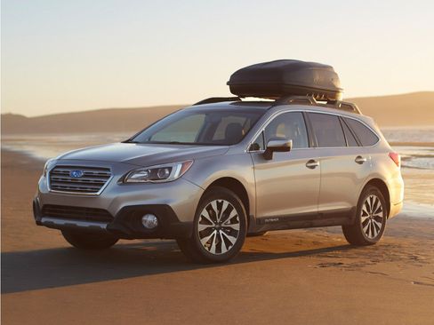 Used 2017 Subaru Outback 2.5i w/ Popular Package #2 AWD/4WD image 1
