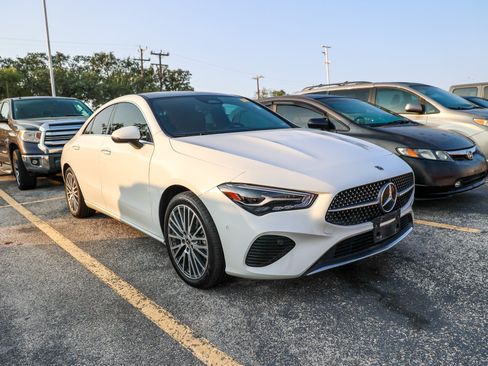 Used 2025 Mercedes-Benz CLA 250 image 6
