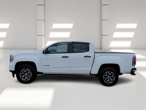 Used 2022 GMC Canyon AT4 w/ Driver Alert Package AWD/4WD image 4