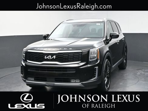 Used 2022 Kia Telluride SX w/ Towing Package FWD image 5
