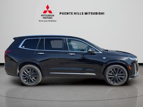 Used 2021 Cadillac XT6 Premium Luxury FWD image 4