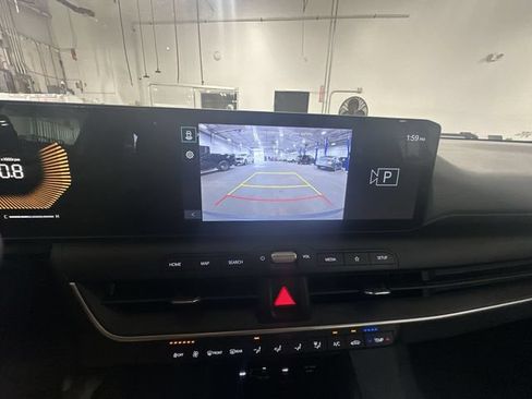 Used 2025 Kia K4 FWD image 29