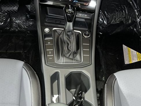 New 2026 Volkswagen Jetta SE FWD image 8