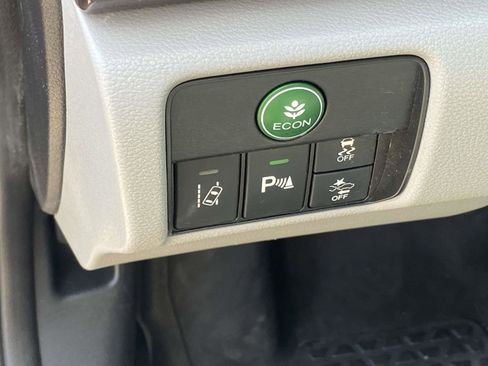 Used 2016 Honda Accord Touring image 14
