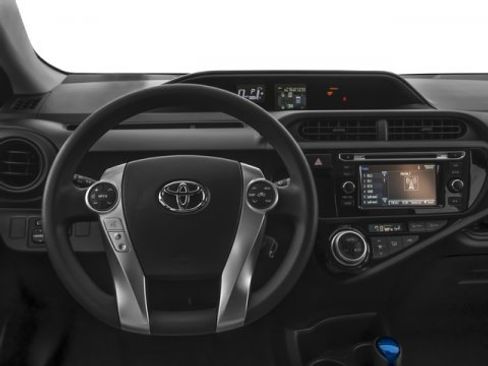Used 2016 Toyota Prius C One image 7