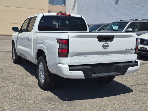 Used 2023 Nissan Frontier SV w/ Technology Package AWD/4WD image 8