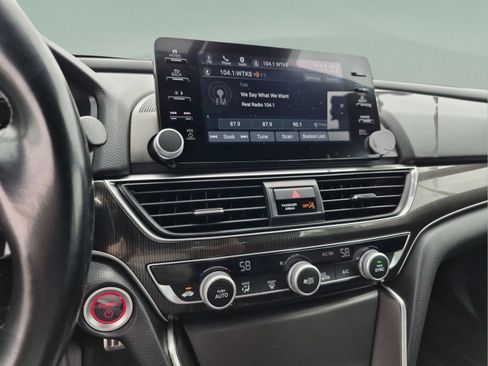 Used 2022 Honda Accord Sport image 12