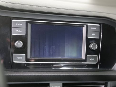 Used 2021 Volkswagen Jetta S image 15