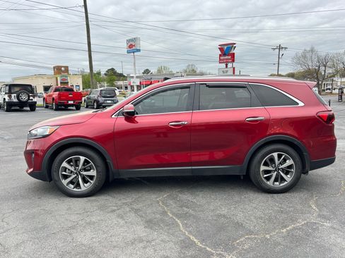 Used 2019 Kia Sorento EX w/ EX Touring Package image 3