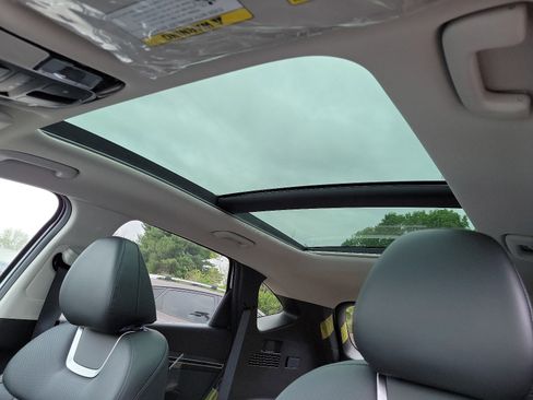 New 2024 Hyundai Tucson Limited image 11