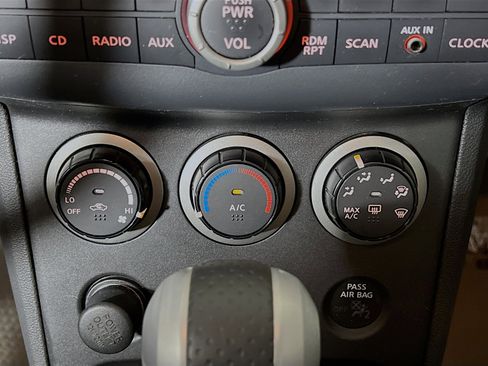 Used 2010 Nissan Rogue S w/ 360 Degree Value Pkg image 26