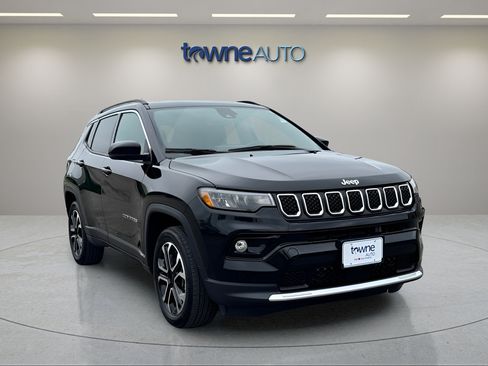 Used 2023 Jeep Compass Limited AWD/4WD image 7