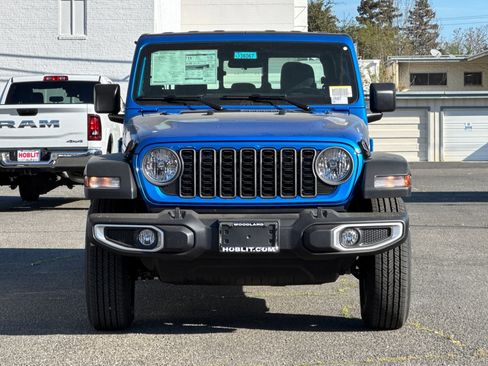 New 2026 Jeep Gladiator Sport image 8
