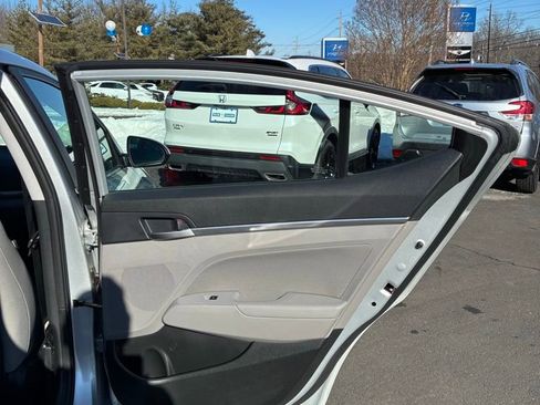 Used 2020 Hyundai Elantra SEL image 43