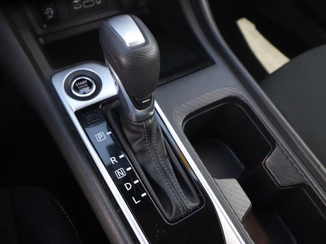 Used 2024 Nissan Sentra SV FWD image 21