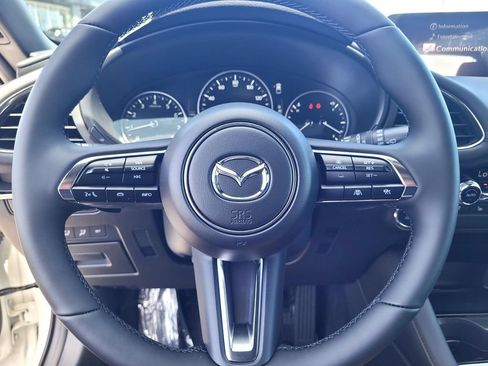 New 2026 MAZDA MAZDA3 Hatchback w/Premium Plus Pkg AWD/4WD image 10