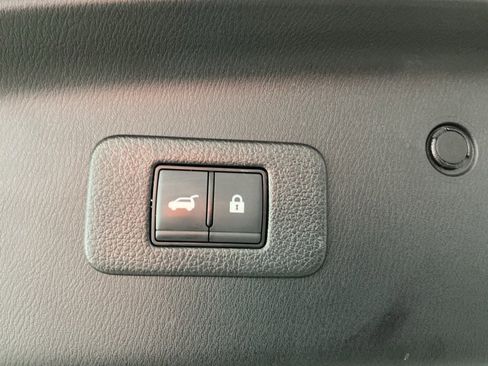 Used 2024 Nissan Armada Platinum w/ Captain's Chairs Package image 35