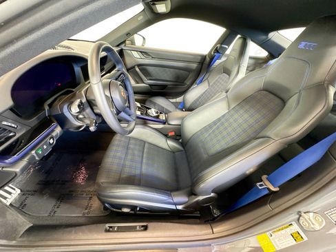 Used 2025 Porsche 911 Carrera T image 5